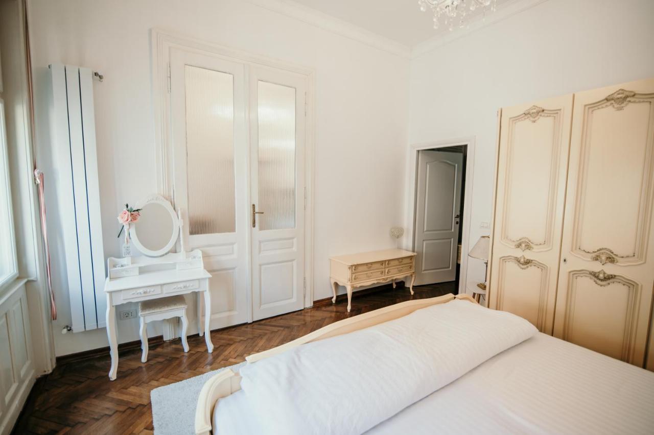 Bella Palace Oradea Exterior foto