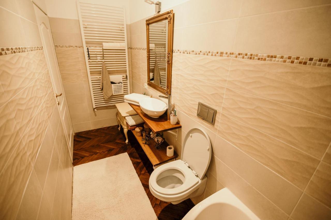 Bella Palace Oradea Exterior foto